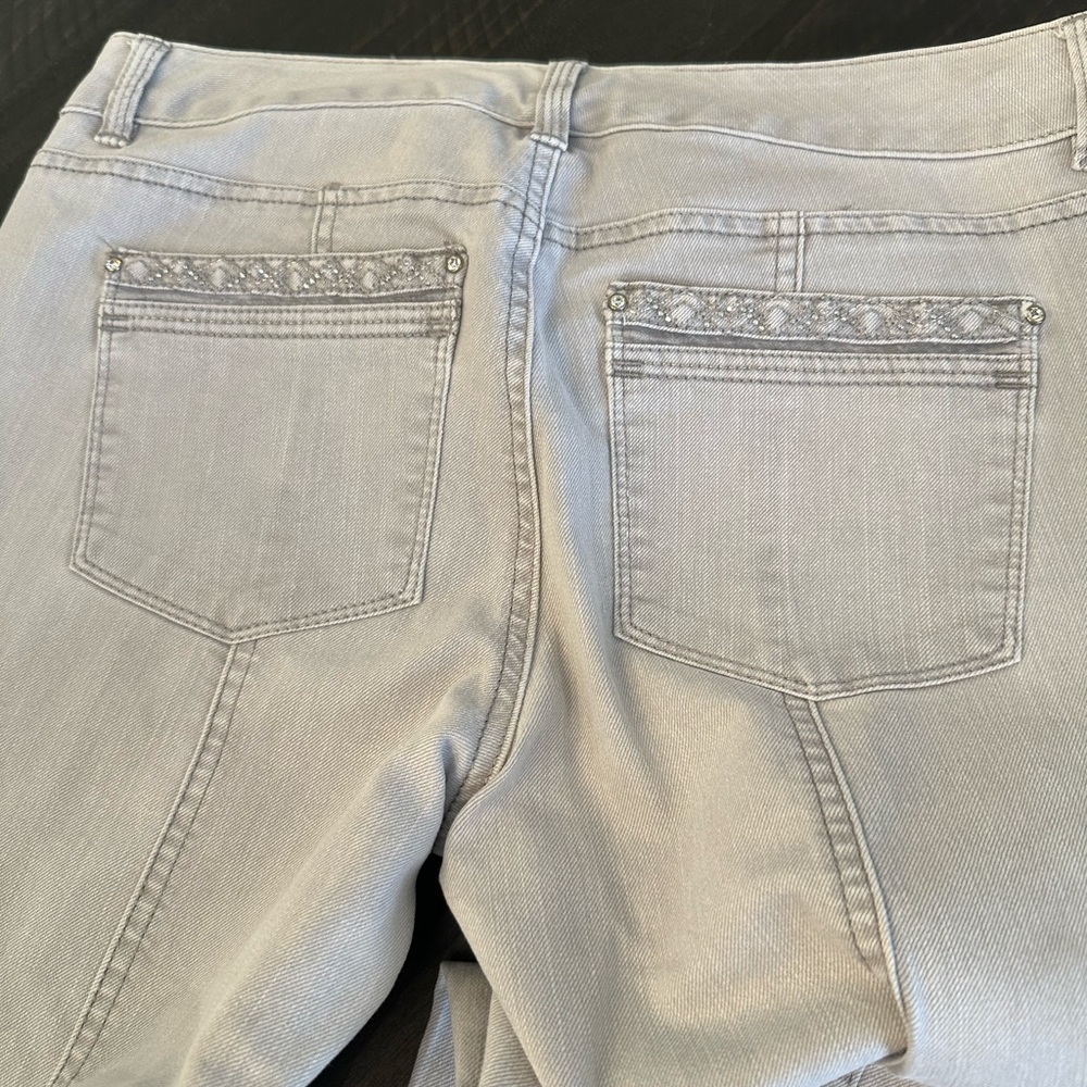 White House Black Market Soft Gray Slim Ankle Jeans - Picture 2 of 3